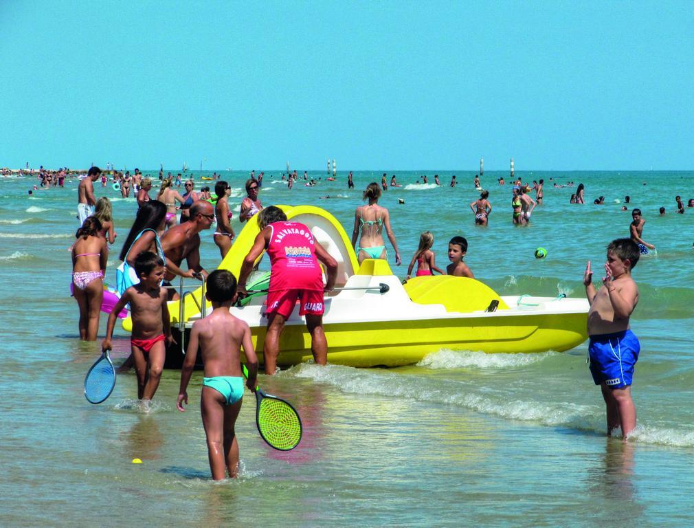 Residenza Villa Margherita Rimini Bagian luar foto