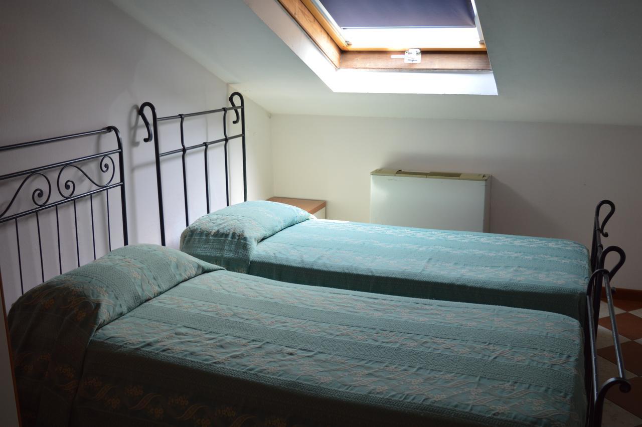 Residenza Villa Margherita Rimini Bagian luar foto