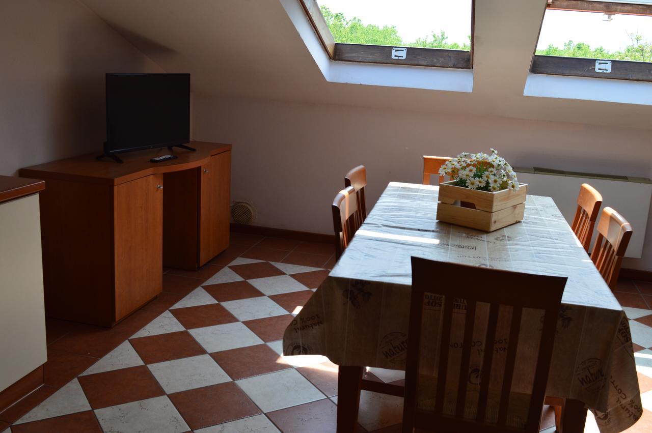 Residenza Villa Margherita Rimini Bagian luar foto