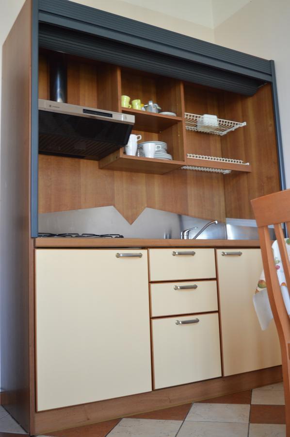 Residenza Villa Margherita Rimini Bagian luar foto