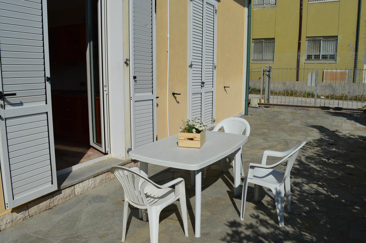Residenza Villa Margherita Rimini Bagian luar foto